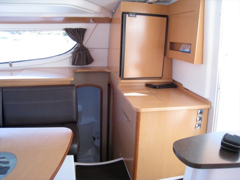 Charteryacht Lipari 41 Marisol in Kroatien Kuehlschrank x 2